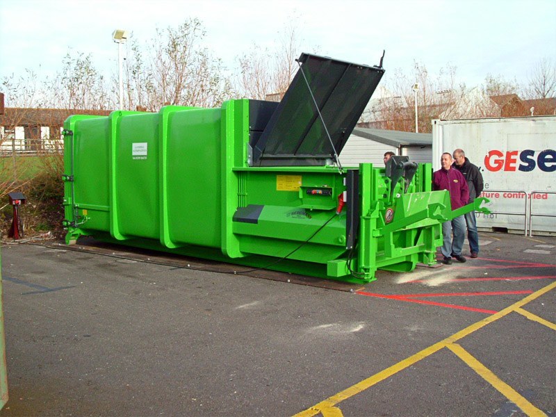 APB20 bin tipper bright green